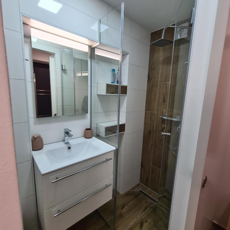 Apartment Dinlux Maribor Luaran gambar