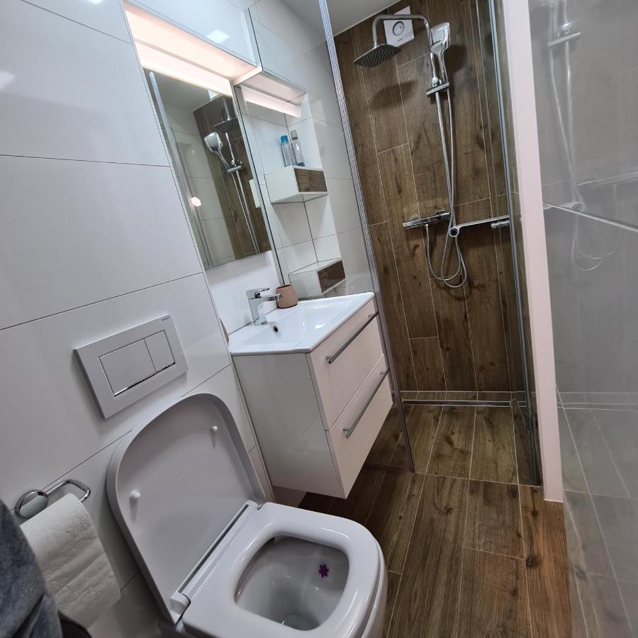 Apartment Dinlux Maribor Luaran gambar