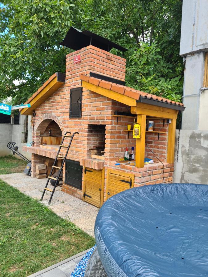 Apartment Dinlux Maribor Luaran gambar