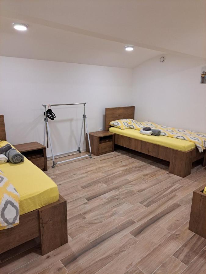 Apartment Dinlux Maribor Luaran gambar