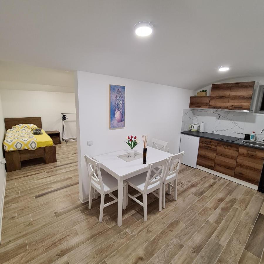 Apartment Dinlux Maribor Luaran gambar