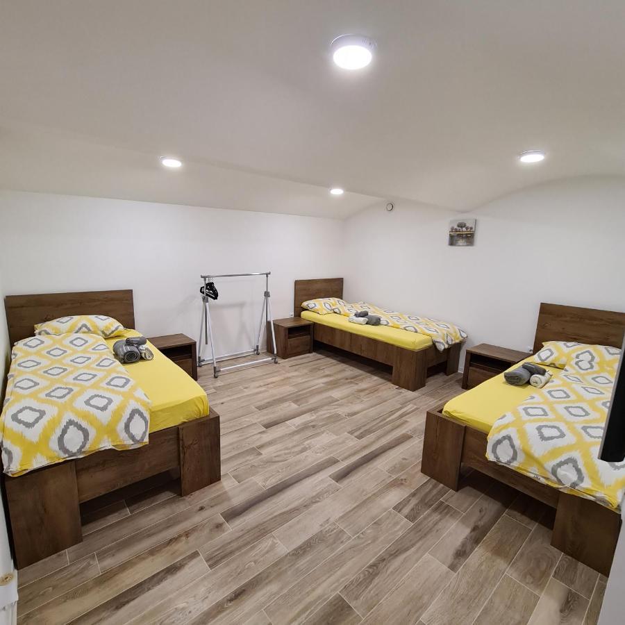 Apartment Dinlux Maribor Luaran gambar